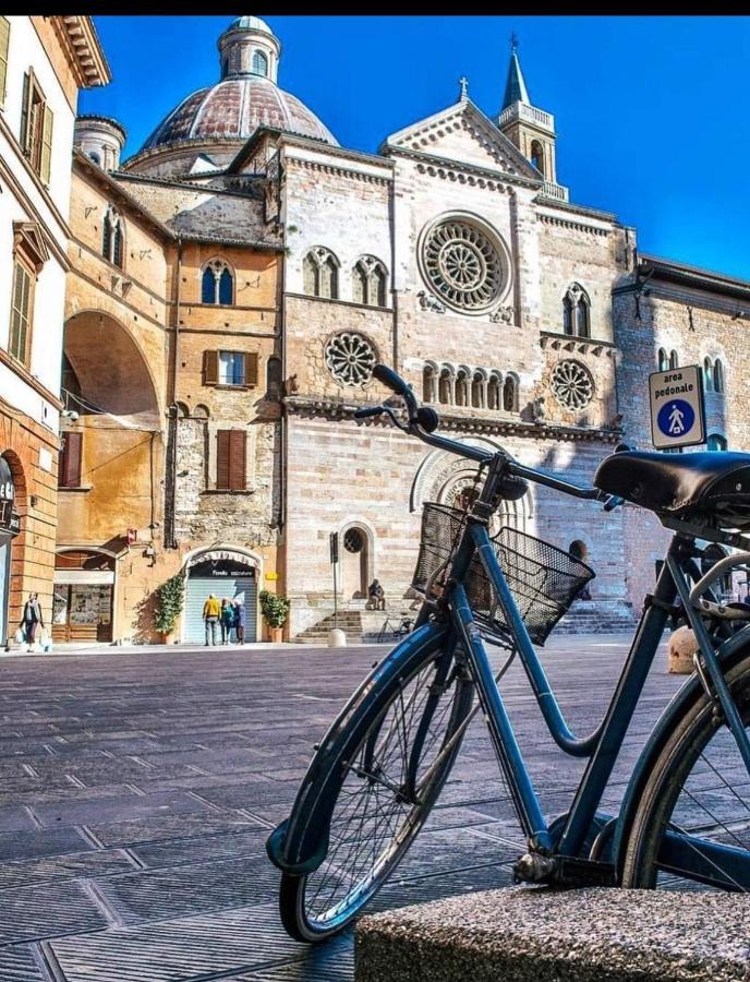 La Casa Di Miri Vicino Caserma Gonzaga Foligno Exterior foto